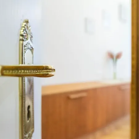 Apartment Oasis Paulay Ede Street Budapest