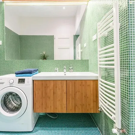 Apartment Oasis Paulay Ede Street *