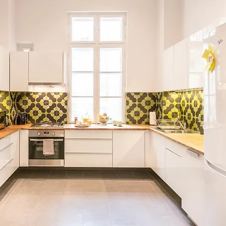 Oasis Paulay Ede Street * 부다페스트