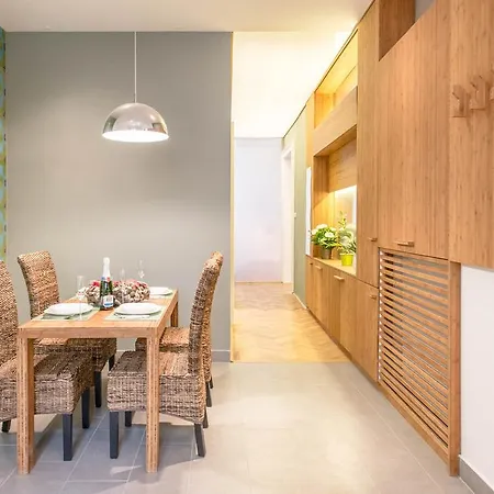 Apartment Oasis Paulay Ede Street *