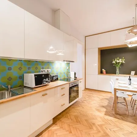 Apartment Oasis Paulay Ede Street Budapest