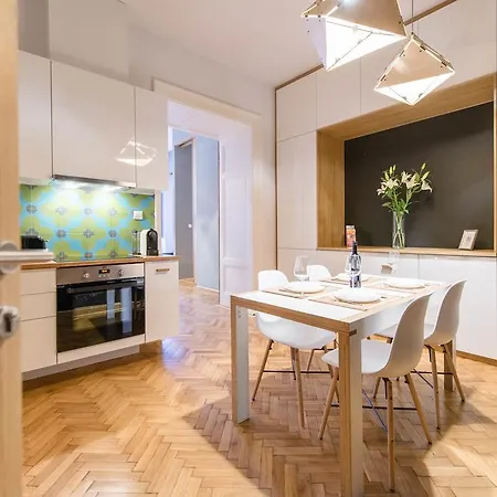 Oasis Paulay Ede Street 아파트